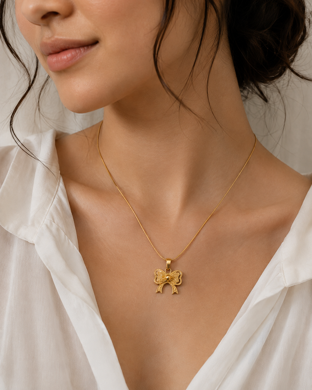 Bow Pendant Necklace